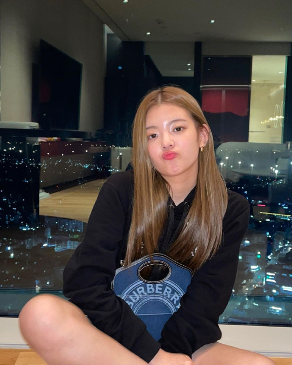 [연예] ITZY 리아